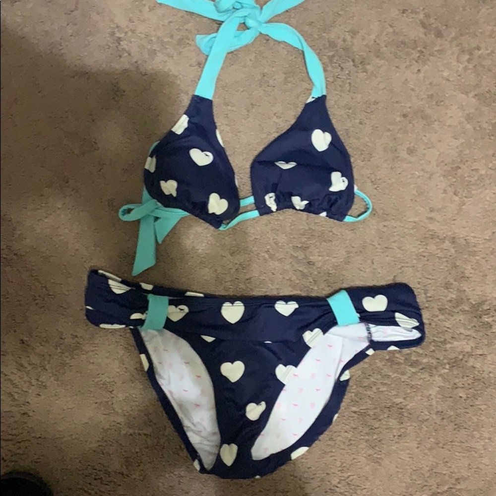 Victoria’s Secret bikini